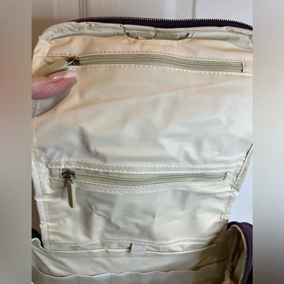 GO HANGING TOILETRY ZIPPERED BAG - Picture 7 of 10